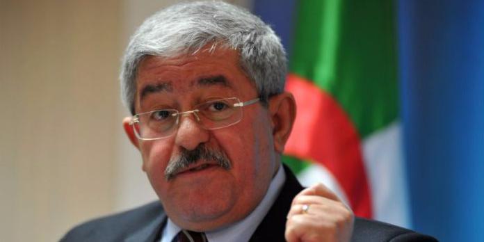Algeria: PM Ouyahia encourages Sonatrach executives to embark on shale gas projects