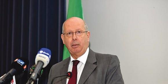 Algérie : Le projet de loi de finances de 2018 table sur la parité d'un dollar pour 115 dinars