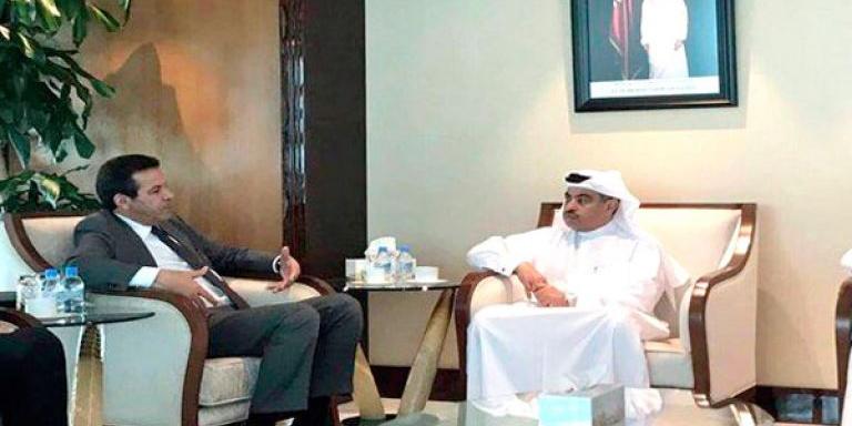إبراز فرص دعم التعاون الاقتصادي بين البلدين جلاب يلتقي نظيره القطري على هامش معرض الضيافة بالدوحة
