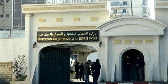 Le ministre des Finances, Mohamed Loukal affirme : "Le statut de 1950 salariés des contrats de pré-emploi sera réglé"