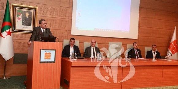 Algérie:Pour se défaire de la dépendance aux hydrocarbures : Djerad prône une transition vers le solaire