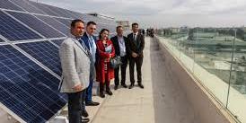 L’école américaine de Tunis inaugure l’installation de plus de 450 panneaux solaires photovoltaïques pour réduire son empreinte carbone