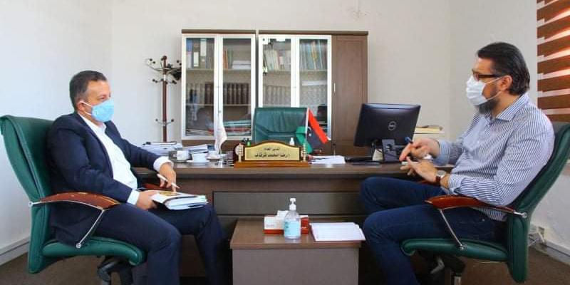 ليبيا :شكشك يبحث استراتيجية الأجهزة الرقابية لمكافحة الفساد