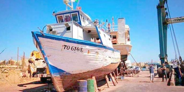 الجزائر :بناء أول سفينة صيد تونة بميناء زموري البحري يشرف عليها شباب من خرّيجي التكوين المهني