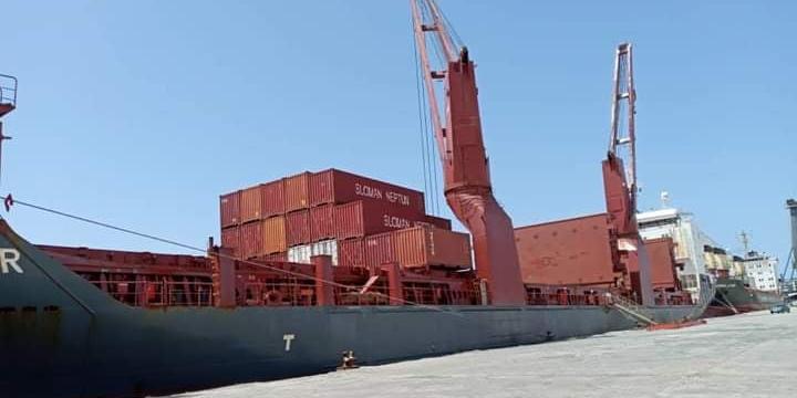 ليبيا :مصدر لـ218؛ شحنة نفط تتجه من البريقة إلى إيطاليا