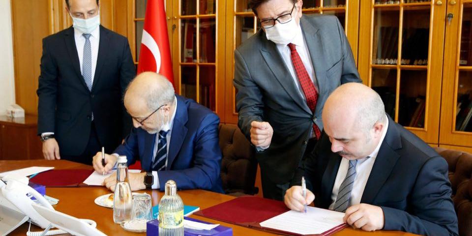 ليبيا :الكبير يوقع اتفاقية تفاهم مع نظيره التركي