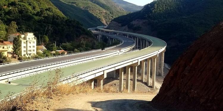 Algerie:Le projet de dédoublement de l’axe Chiffa-Berouaguia inauguré le mois prochain