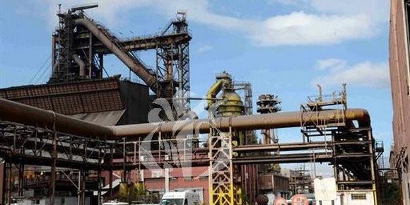 Algérie:Complexe El-Hadjar,importation de l'acier brut pour résoudre le problème d'approvisionnement
