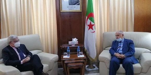 الجزائر/ايطاليا: بحث التعاون الطاقوي بين البلدين
