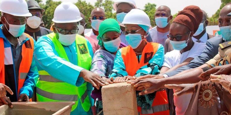 Côte d'Ivoire : Sinématiali/ Usine des femmes de Côte d'Ivoire : Bakayoko-Ly Ramata et Fidèle Sarassoro posent la première pierre
