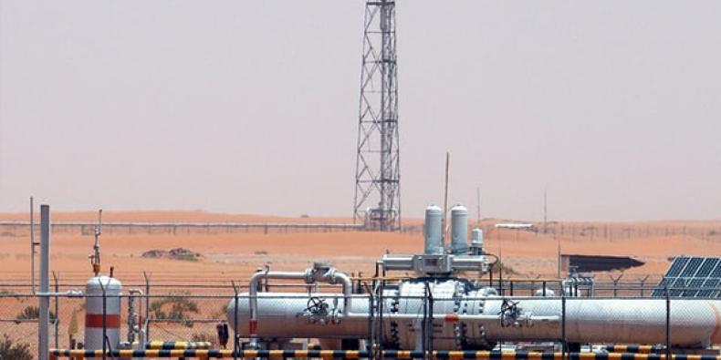 الجزائر : أسعار النفط الجزائري ارتفعت بأكثر من 21 دولارا خلال شهر مارس