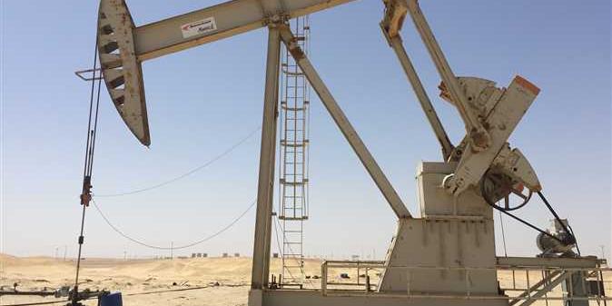 مصر : 8.5 ألف برميل يوميًا.. «إيني» توضح قدرات الكشف البترولي الجديد بالصحراء الغربية