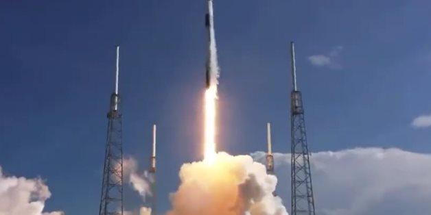 Egypt launches new “Nilesat 301” satellite successfully on SpaceX rocket “Falcon 9”