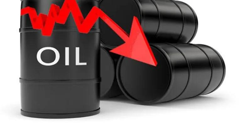 الجزائر : توقعات بتهاوي أسعار النفط إلى 65 دولارا للبرميل بنهاية السنة