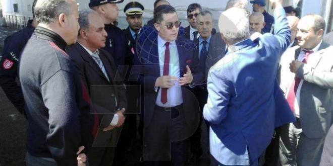 تونس : مدنين: وزير النقل يتابع نسق تقدم الأشغال بمعبر راس جدير