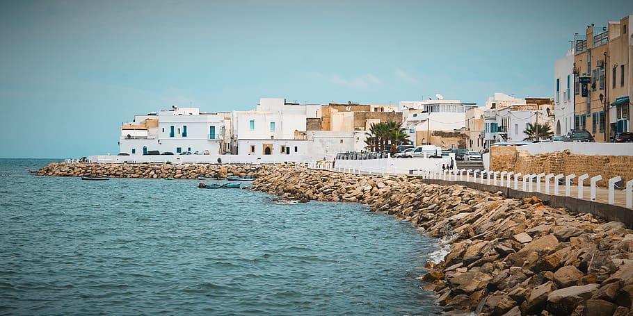 تونس: المنستير: زيادة بـ129% في عدد السياح وبـ180% في عدد الليالي المقضاة