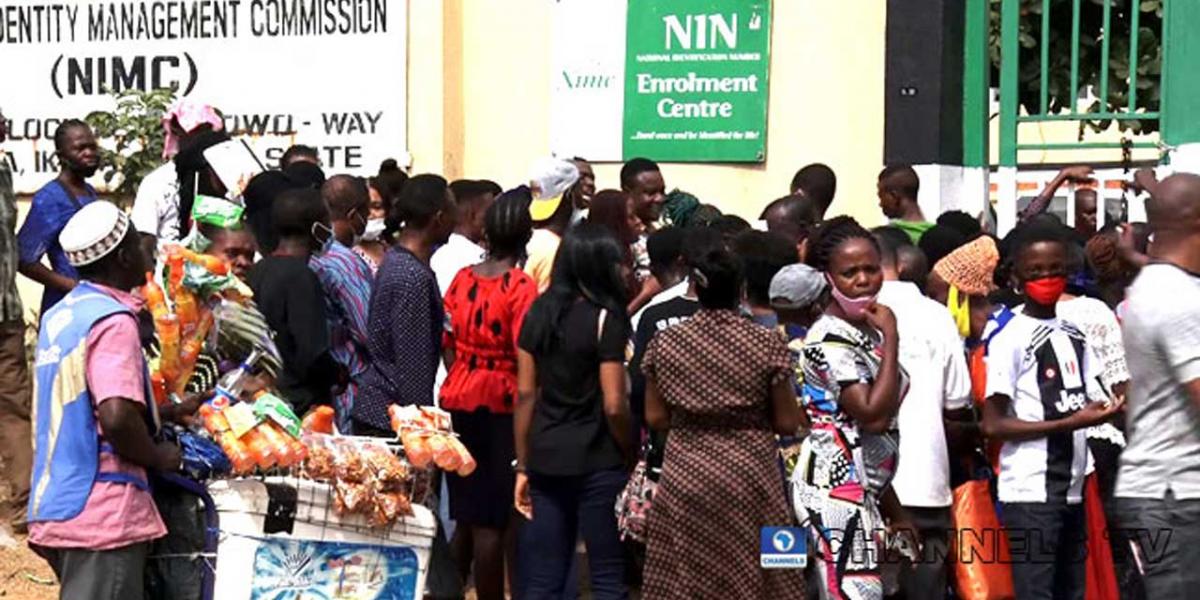 Nigeria : Confusion, anger as linked SIM users lament inability to make calls