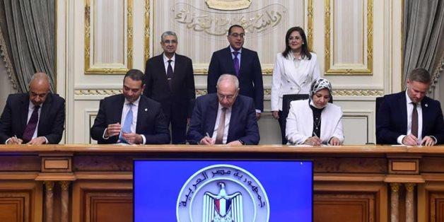 Egypt, Total Energies sign MoU to produce 300K tons of green ammonia in Sokhna region