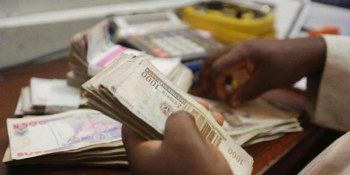 Nigeria : CBN clarifies position on illicit currency conversion
